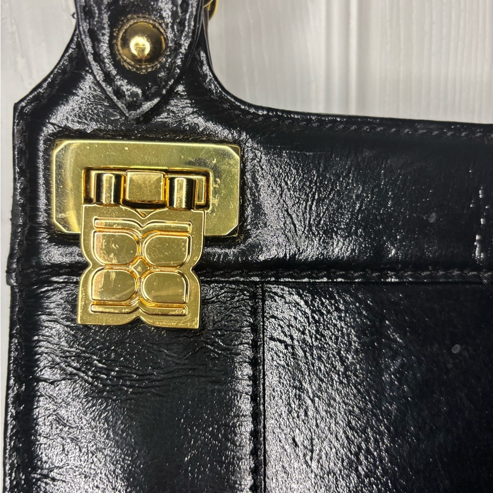 BCBG max azria hand bag - Picture 2 of 7